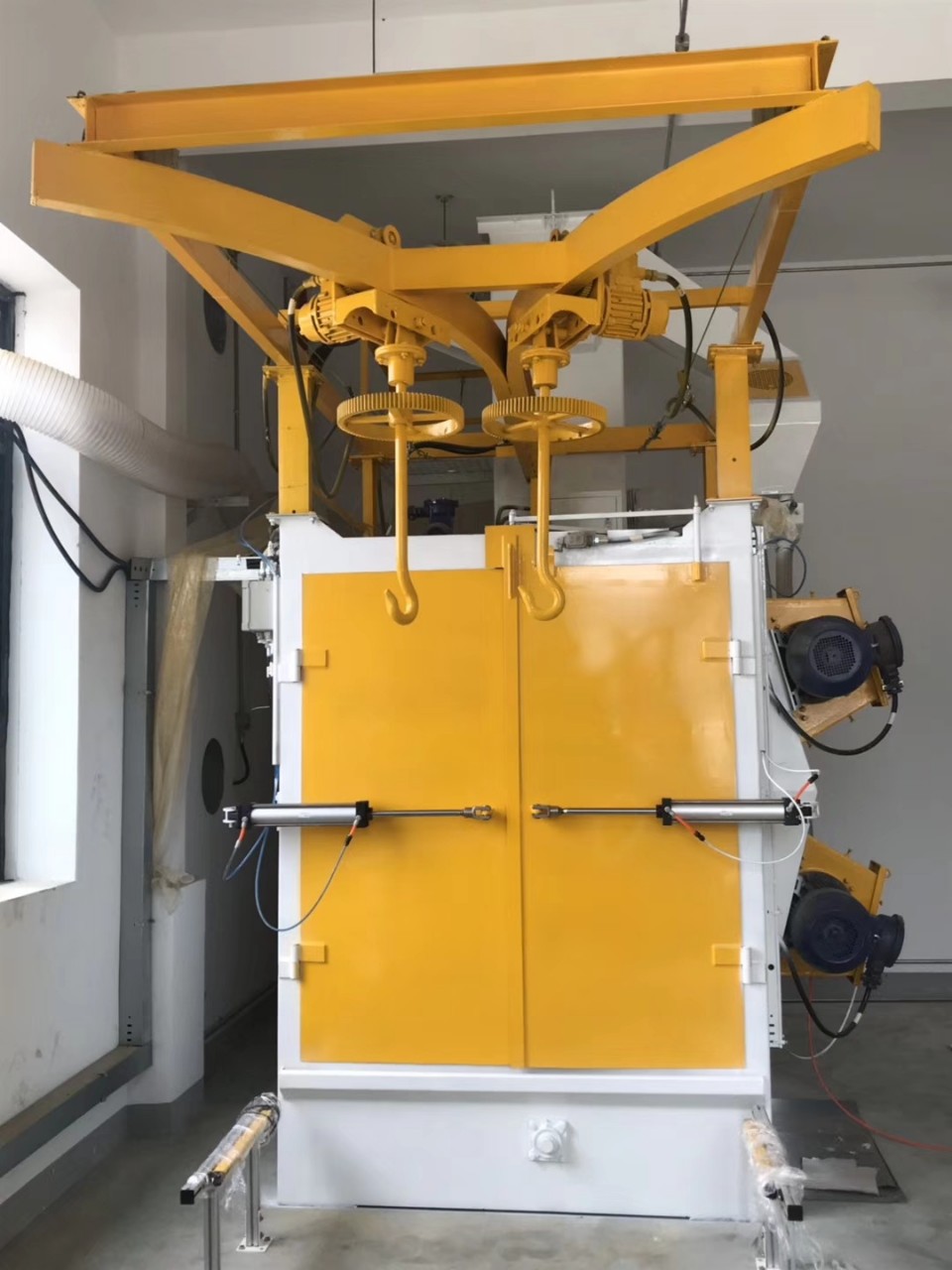 富达吊钩式抛丸机喷砂机自动上下料抛丸机手动抛丸机全自动清理机