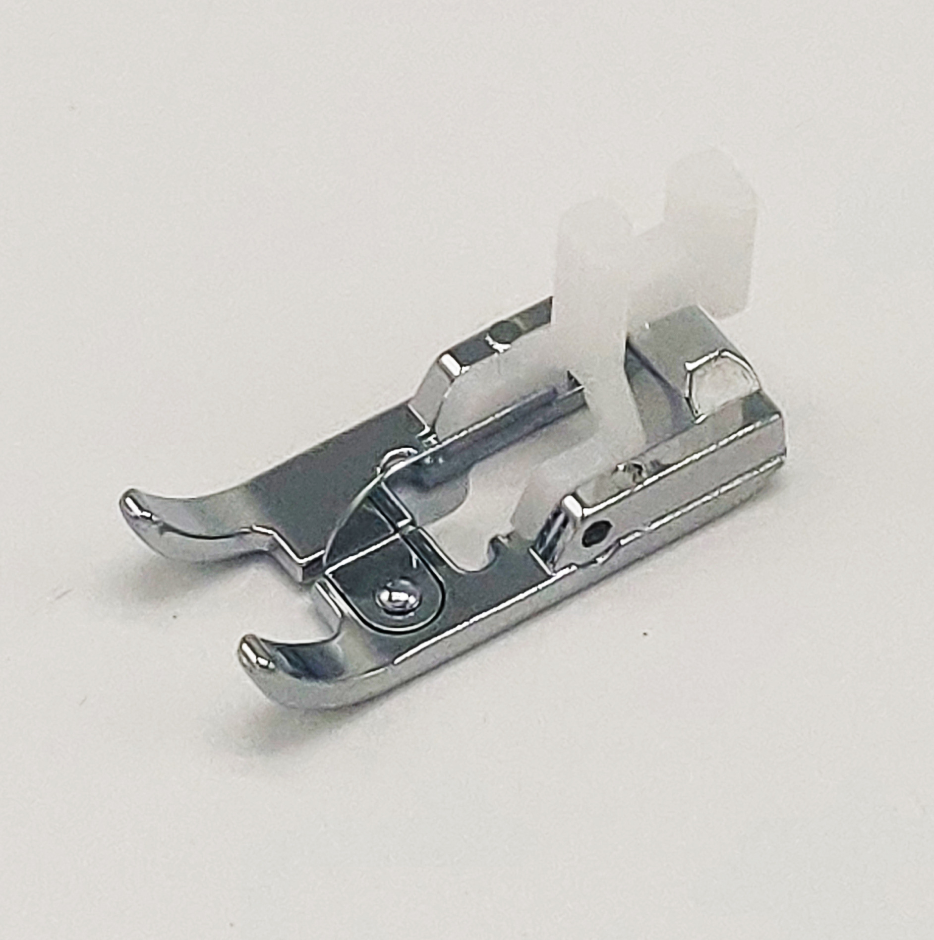 家用多功能缝纫机压脚 缝纫机带刀压脚 胜家缝纫机压脚带刀压脚