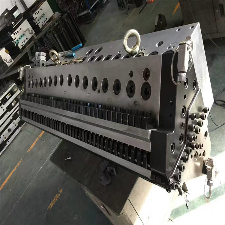 精岳模具供应多层共挤片材模头 pet片材模具 推拉式微调结构模具