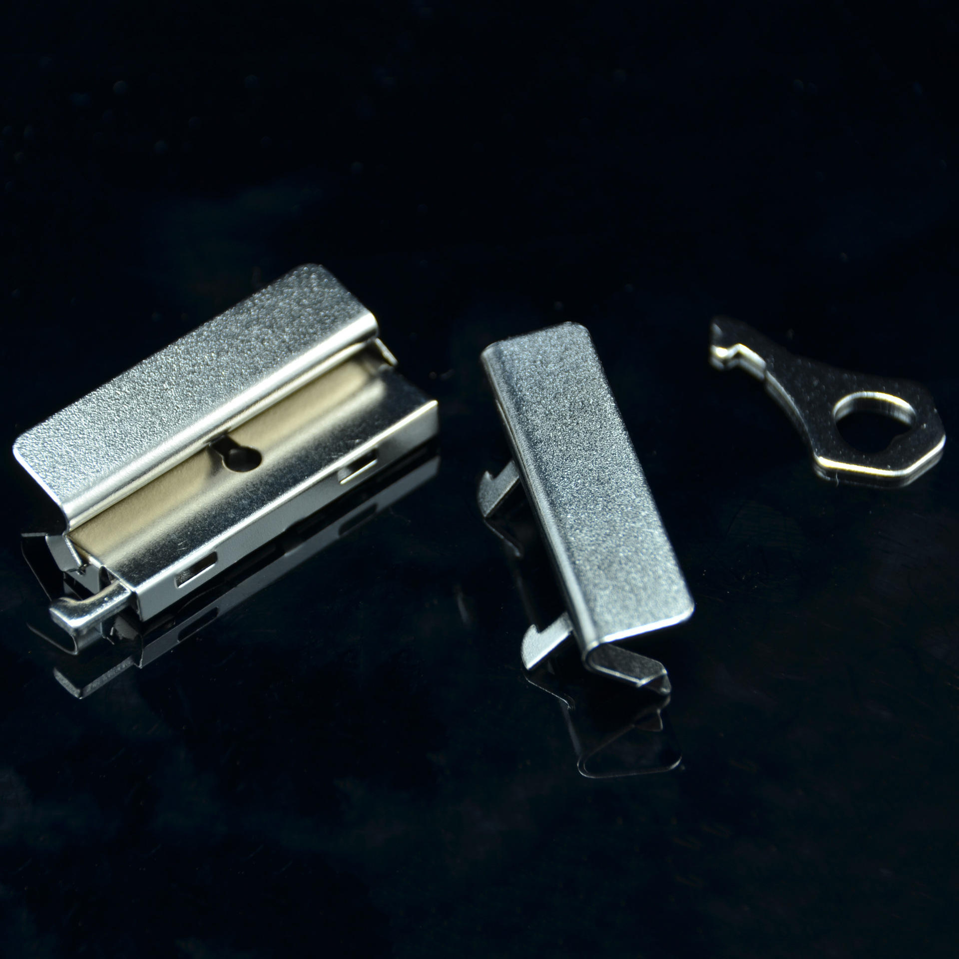 大量供应文具五金配件 硬皮本笔记本锁扣 活页记事本金属锁扣批发