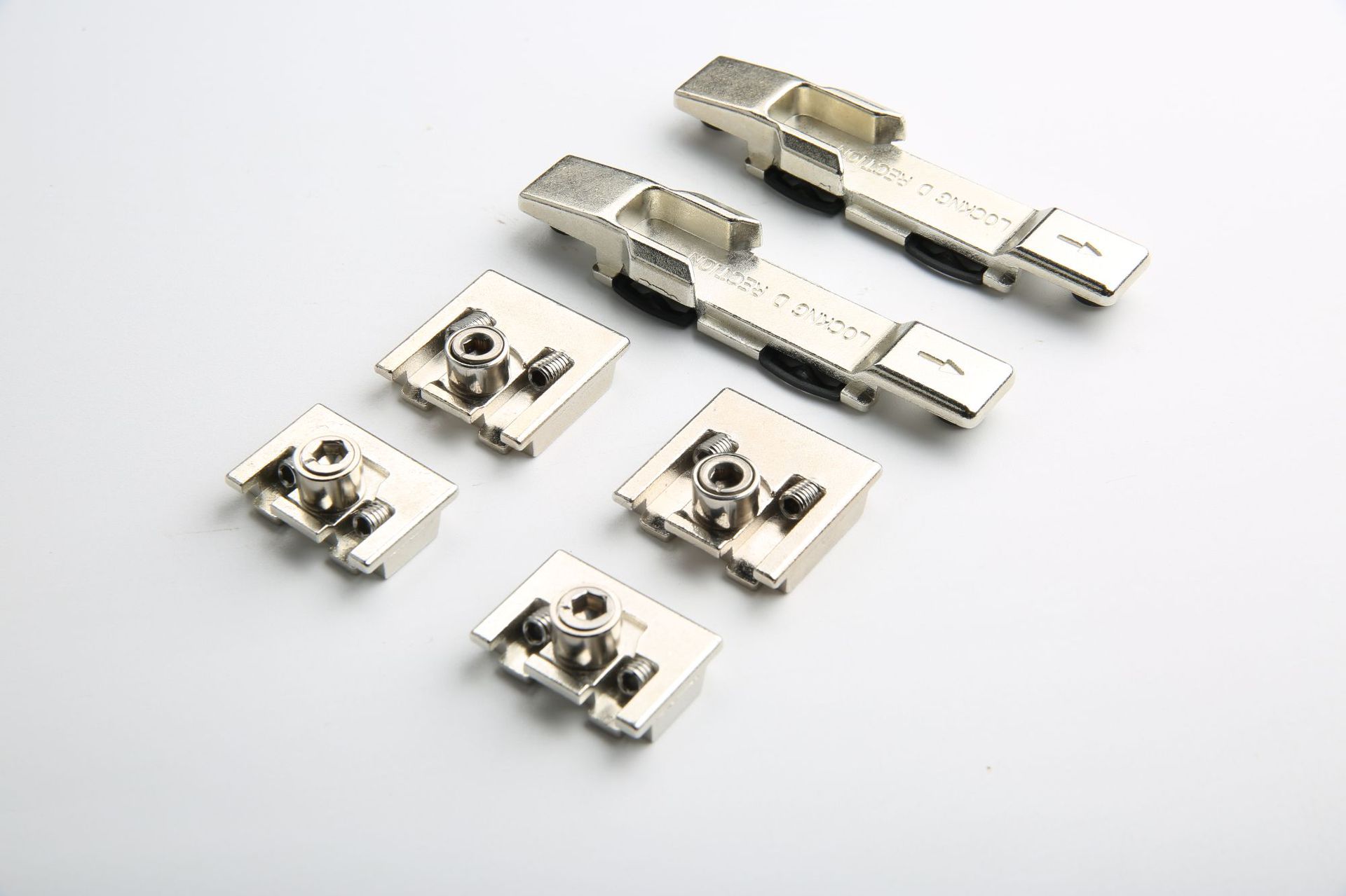 断桥平开窗锁点锁座德国好博门窗配件欧标宽槽四件套防撬锁杆锁点