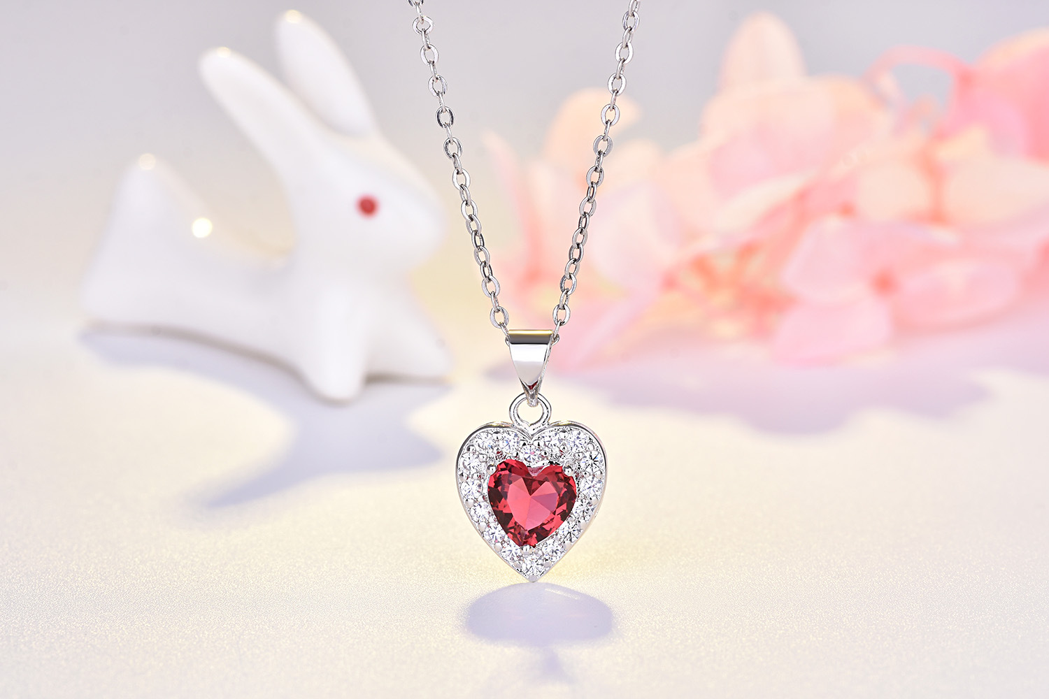 海洋之心项链红宝石爱心吊坠心形彩色宝石珠宝项链镶嵌锆石批发