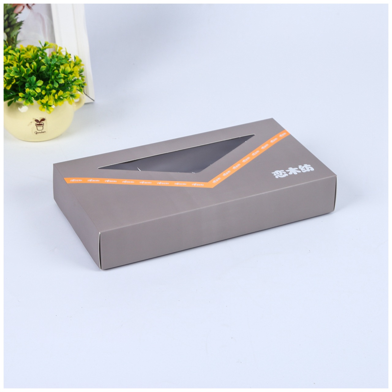 开窗天地盖纸盒