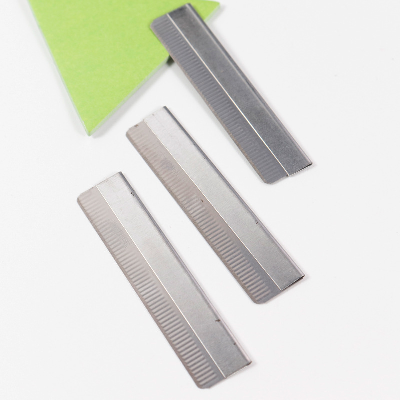 美容工具眉刀刀片 化妆师专用修眉刀化妆工具 厂家直销不锈钢刀片