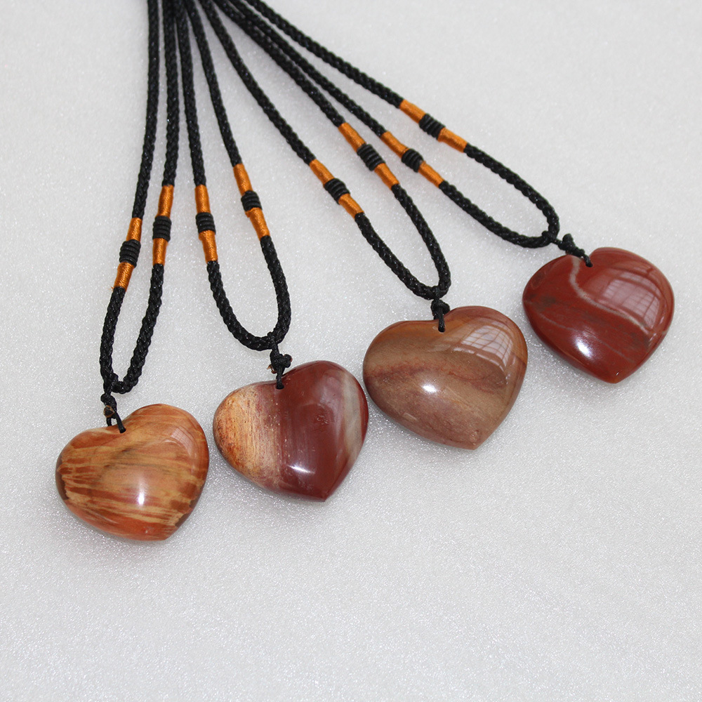 runyangshi天然木化石爱心吊坠 硅化木原石树玉化石标本批发直销