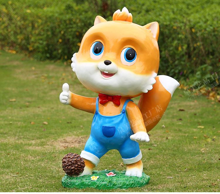 树脂工艺品厂家商场美陈园林小品装饰玻璃钢动物雕塑卡通松鼠摆件