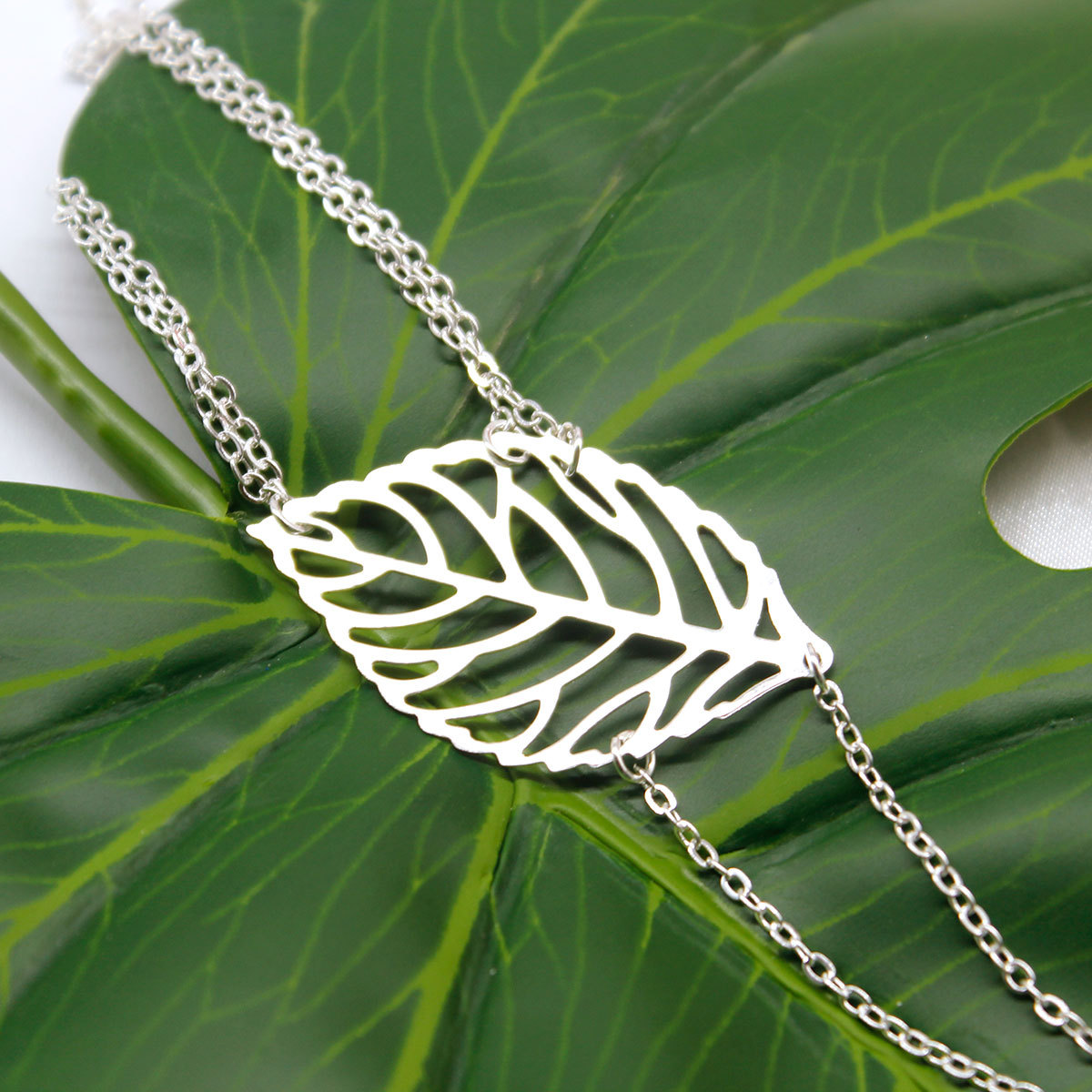 欧美跨境原单手饰 时尚森系款 镂空树叶手链 简单女士手链