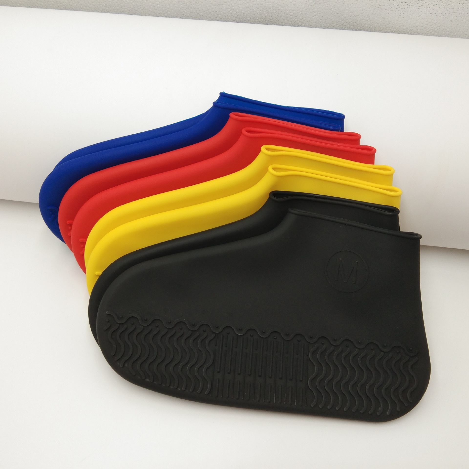 硅胶防水鞋套 雨季户外防水 防滑鞋套 防雨鞋套 硅胶鞋套