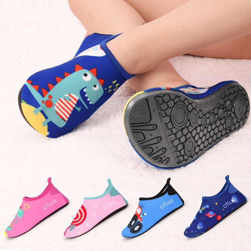 children‘s beach shoes swimming shoes diving snorkeling shoes beach socks upstream shoes trampoline shoes floor shoes