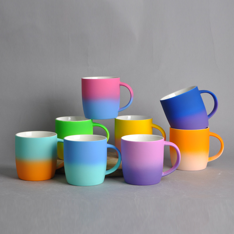 定制磨砂哑光广告促销礼品糖果珠光色喝水杯子 双层喷釉陶瓷渐变