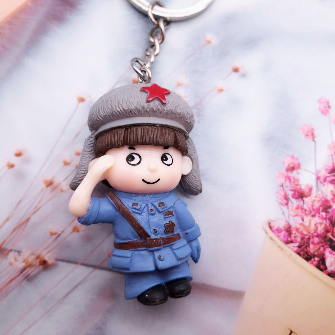 创意红军敬礼情侣公仔钥匙扣手办汽车包包手机钥匙圈包包挂件