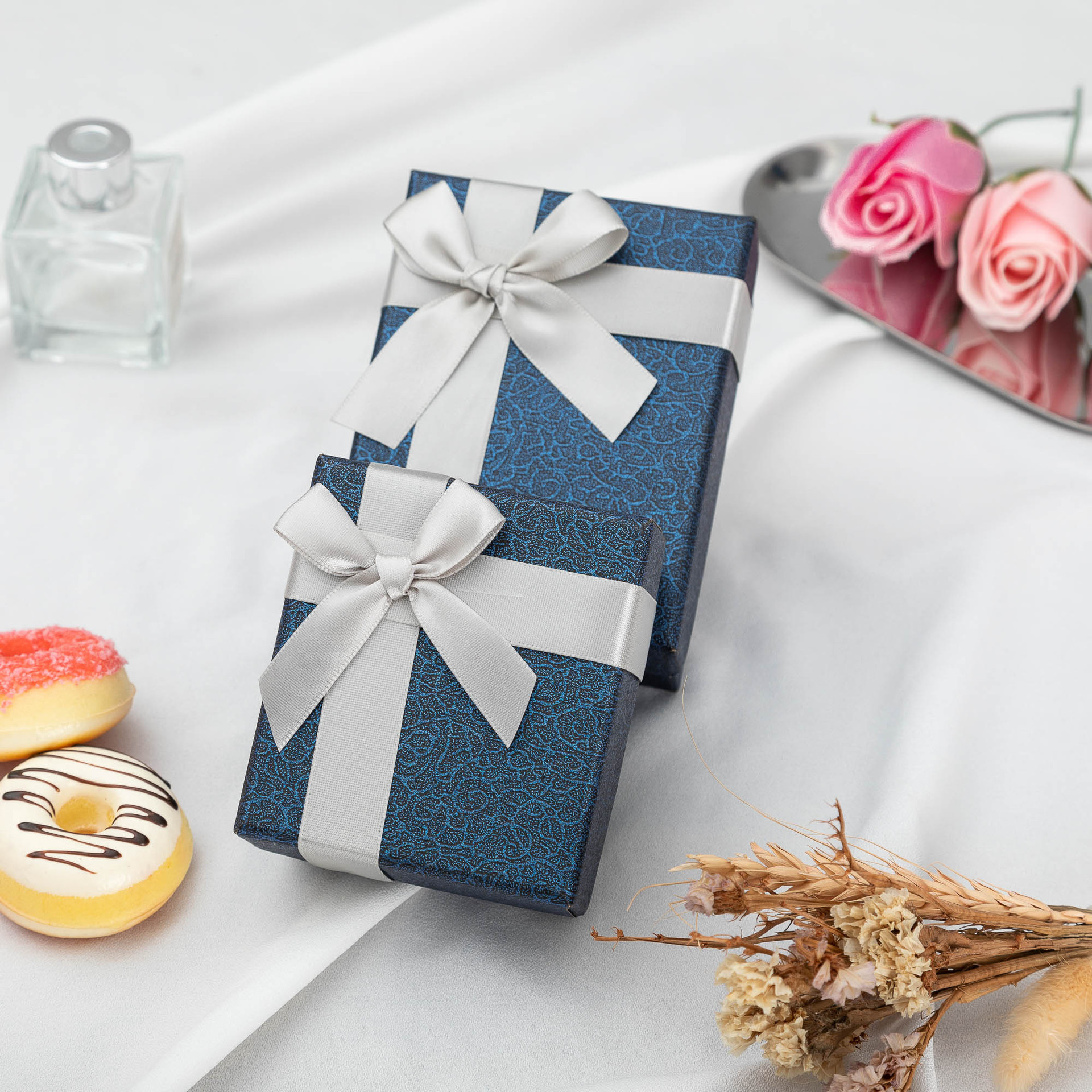 蓝色特种纸简约创意包装盒首饰礼物精美长方形大号小号包装盒