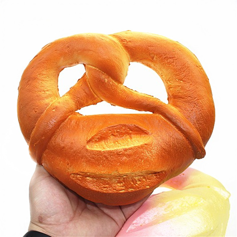 pu慢回弹特大牛角面包彩虹色星空色仿真工艺品减压玩具厂家批发
