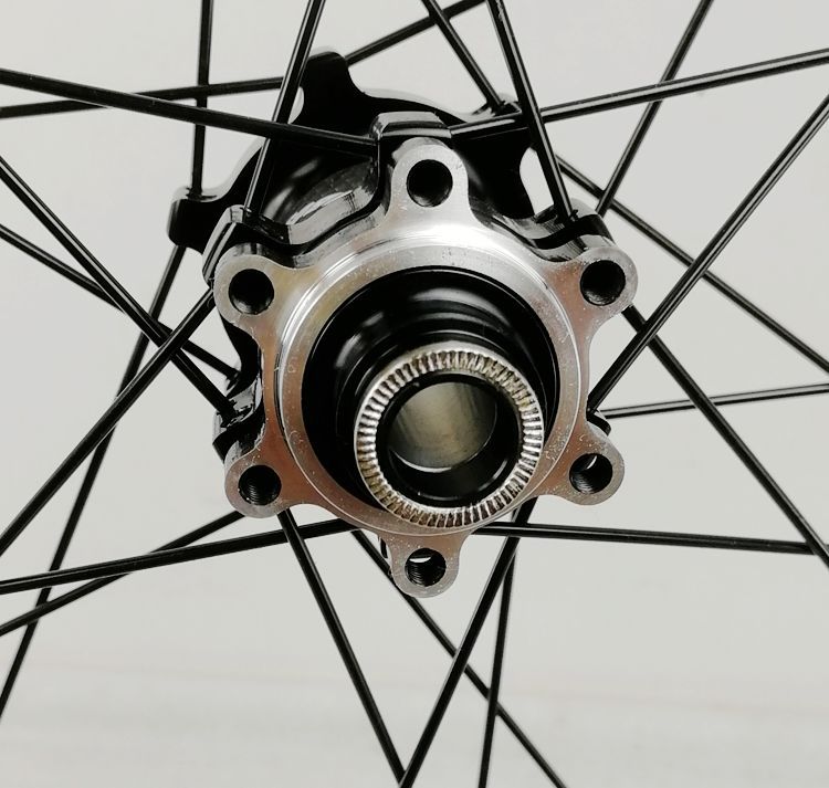 700c碟刹越野公路轮组碳纤维胖圈车轮桶轴快拆自行车轮组直拉轮组