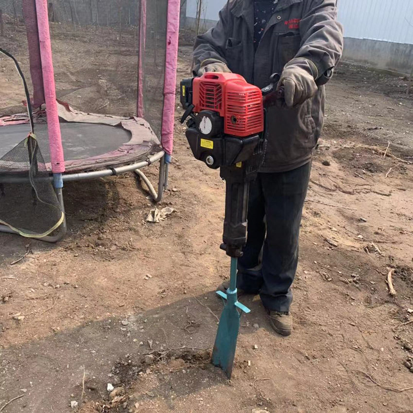 轻便简易的新型汽油挖树机厂家现货供应手提轻松起树挖树机
