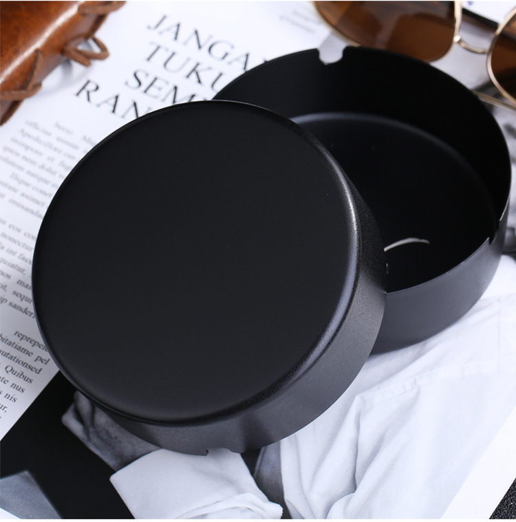 【一件代发】励志办公室黑色不锈钢金属黑磨砂加厚圆形烟灰缸定制