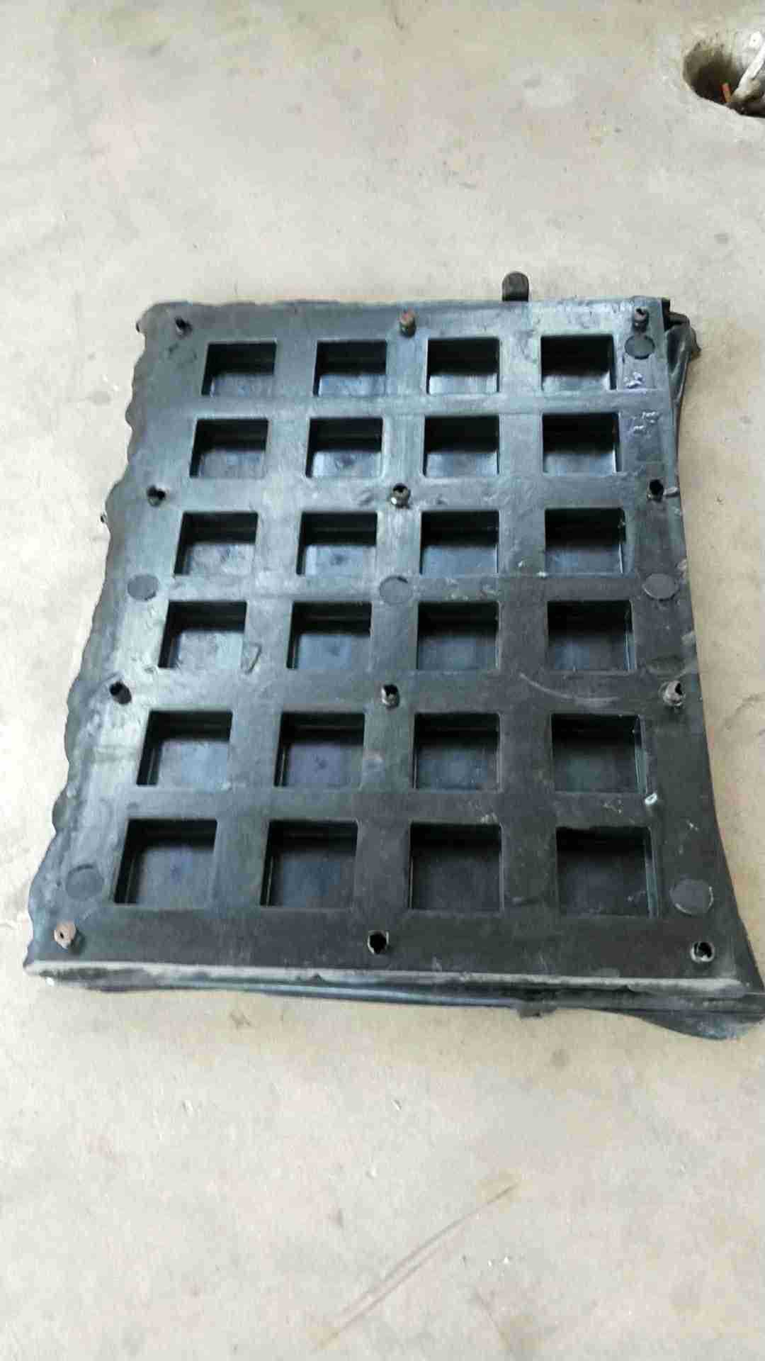 厂家源头 橡胶筛网 各种型号筛板批发 耐冲击耐磨筛网筛板