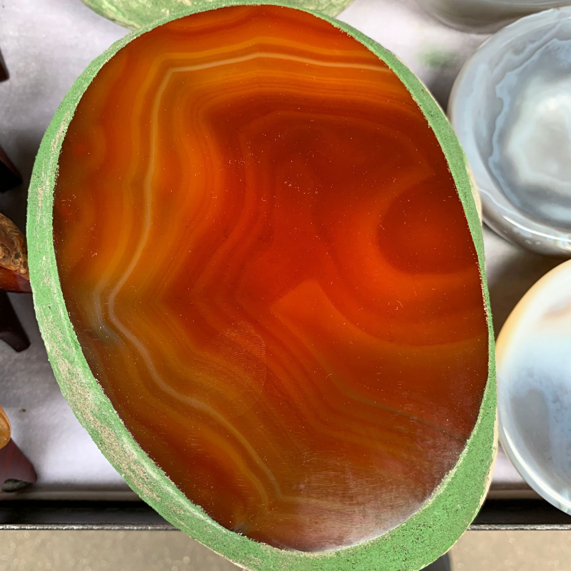 水胆玛瑙原石手把件 地摊热卖玛瑙水胆小摆件 玉石工艺品批发