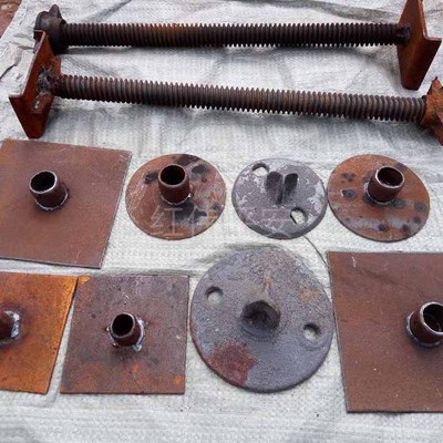 厂家现货优质脚手架钢板冲压底座建筑钢管托座脚手架配件钢管底座