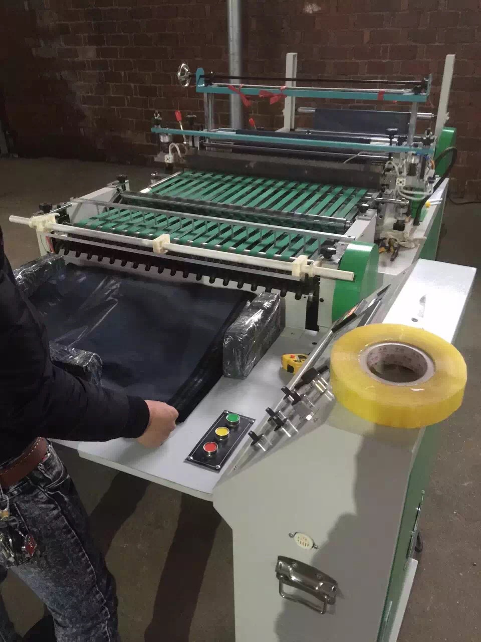 专业制造 rql-1000型热切边封制袋机 一教就会的快递袋制袋机