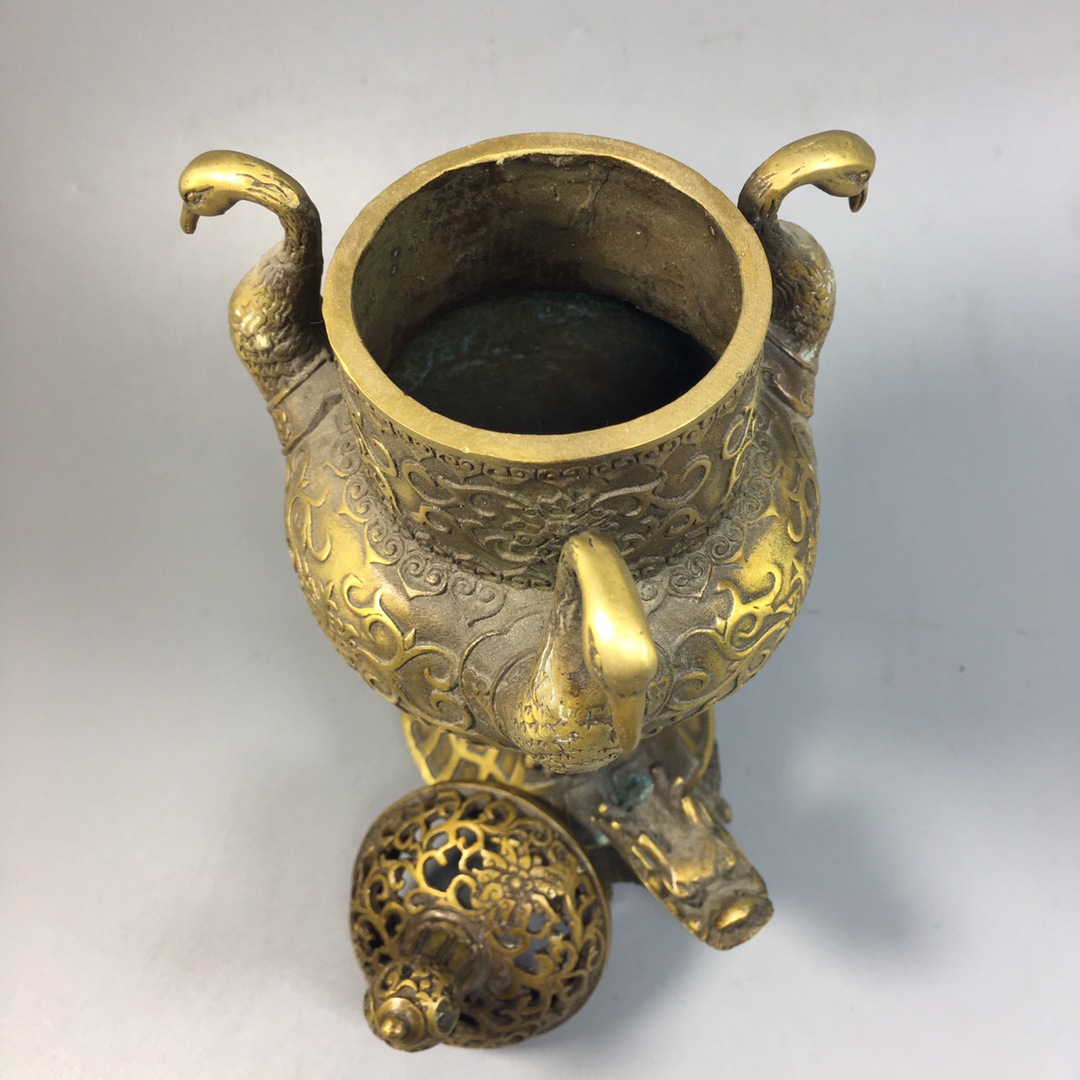 古玩杂项收藏仿古做旧老式黄铜铜器龟鹤同寿熏香炉桌面摆件装饰