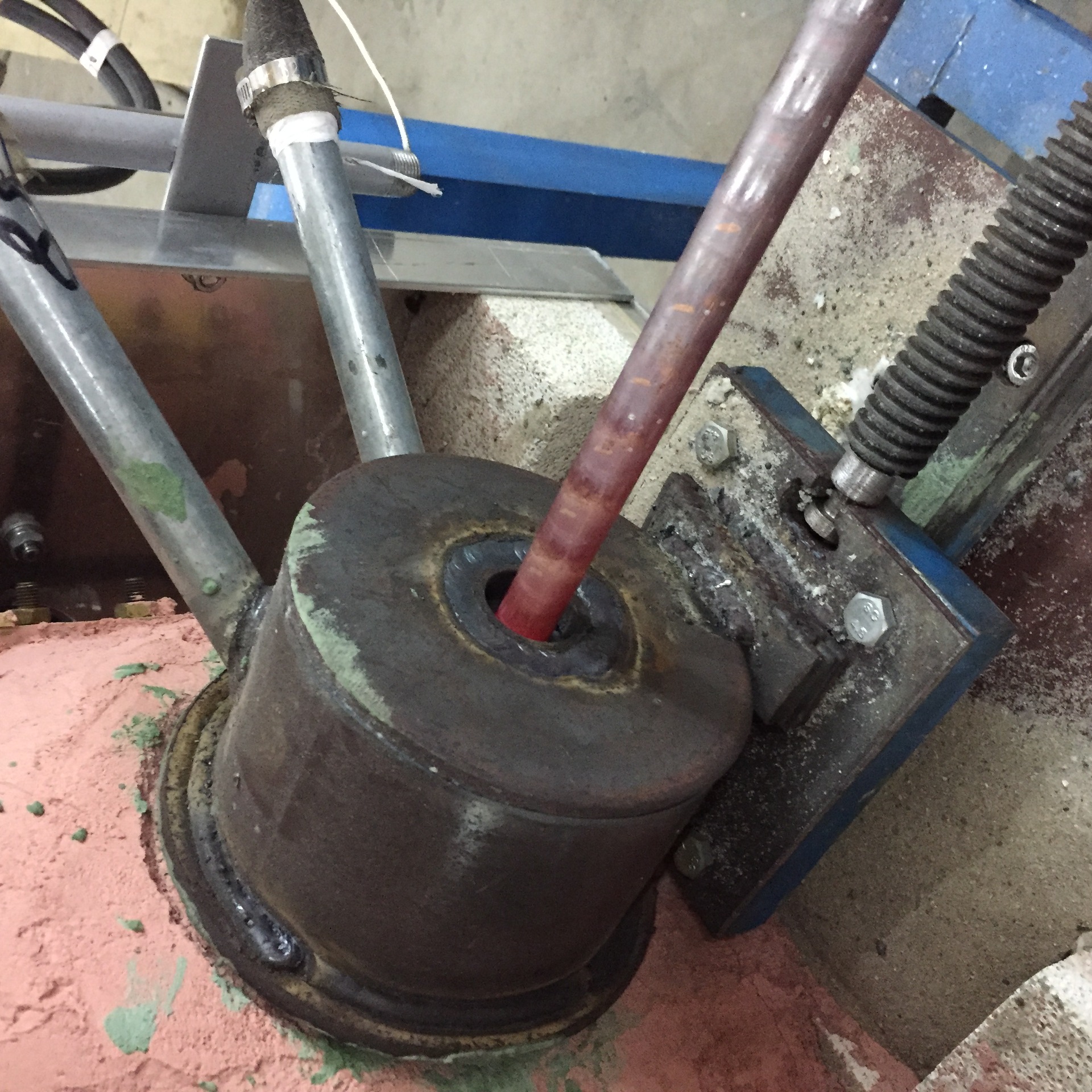 厂家直销小型铜棒生产线,小型铜棒铜排牵引炉,水平连铸机