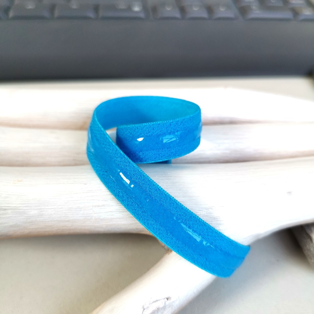 厂家直销肩带滴胶防滑松紧带内衣围带滴透明硅胶止滑波浪