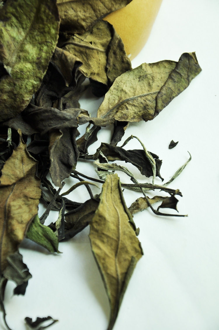 云南古树白茶 勐库大叶种白茶 普洱散茶 2018年 非月光白散料