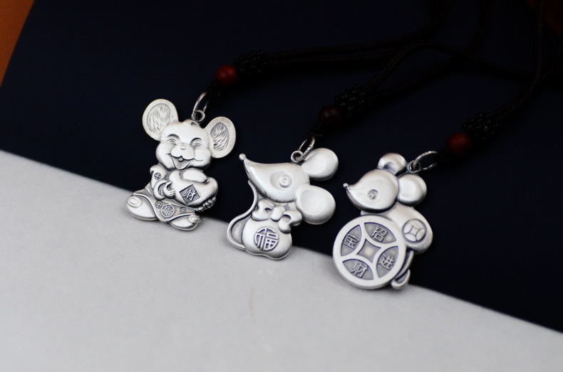 2020新款纯银鼠年吊坠 足银990双面银鼠本命年吉祥物毛衣链项链