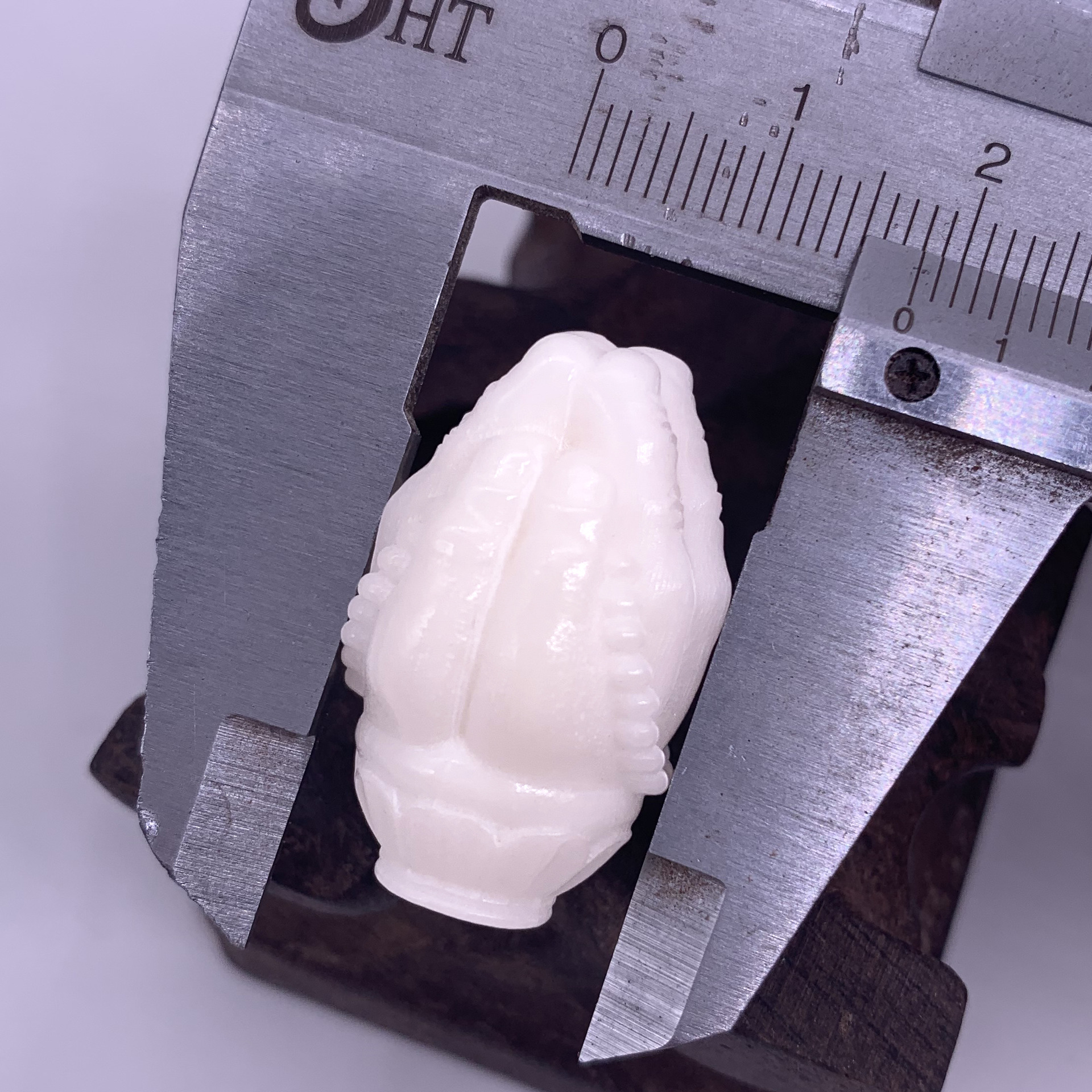 批发 天然象牙果佛手吊坠 雕刻三通坠子散珠 diy饰品配件项链配饰