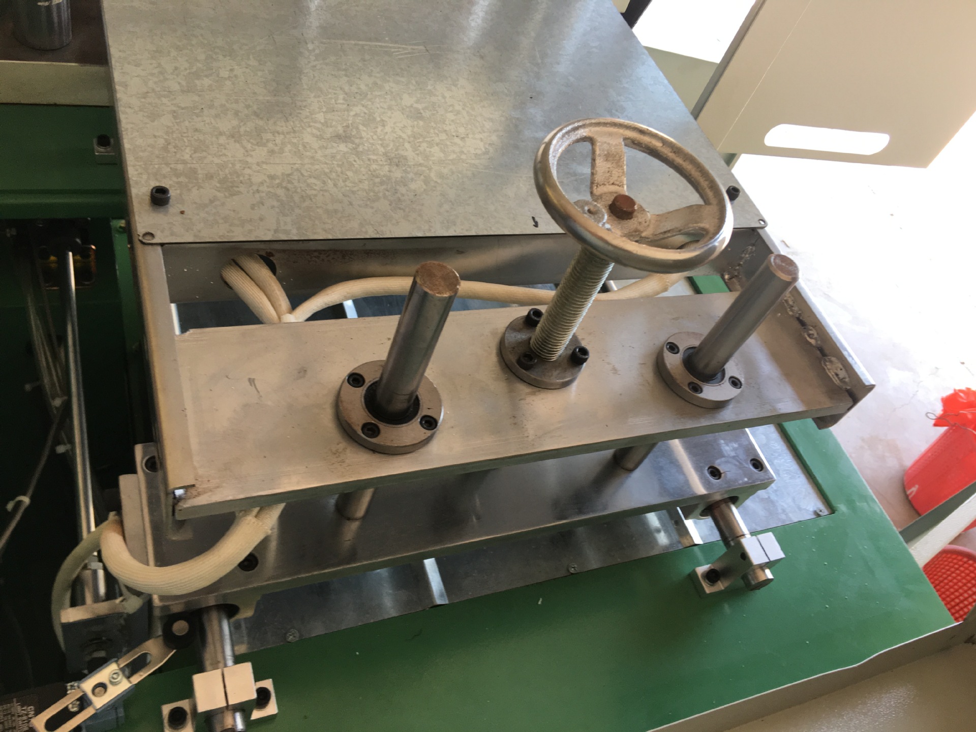 小型油压压床 imd热压成型机 液压机 30t落地式液压冲床非标定制