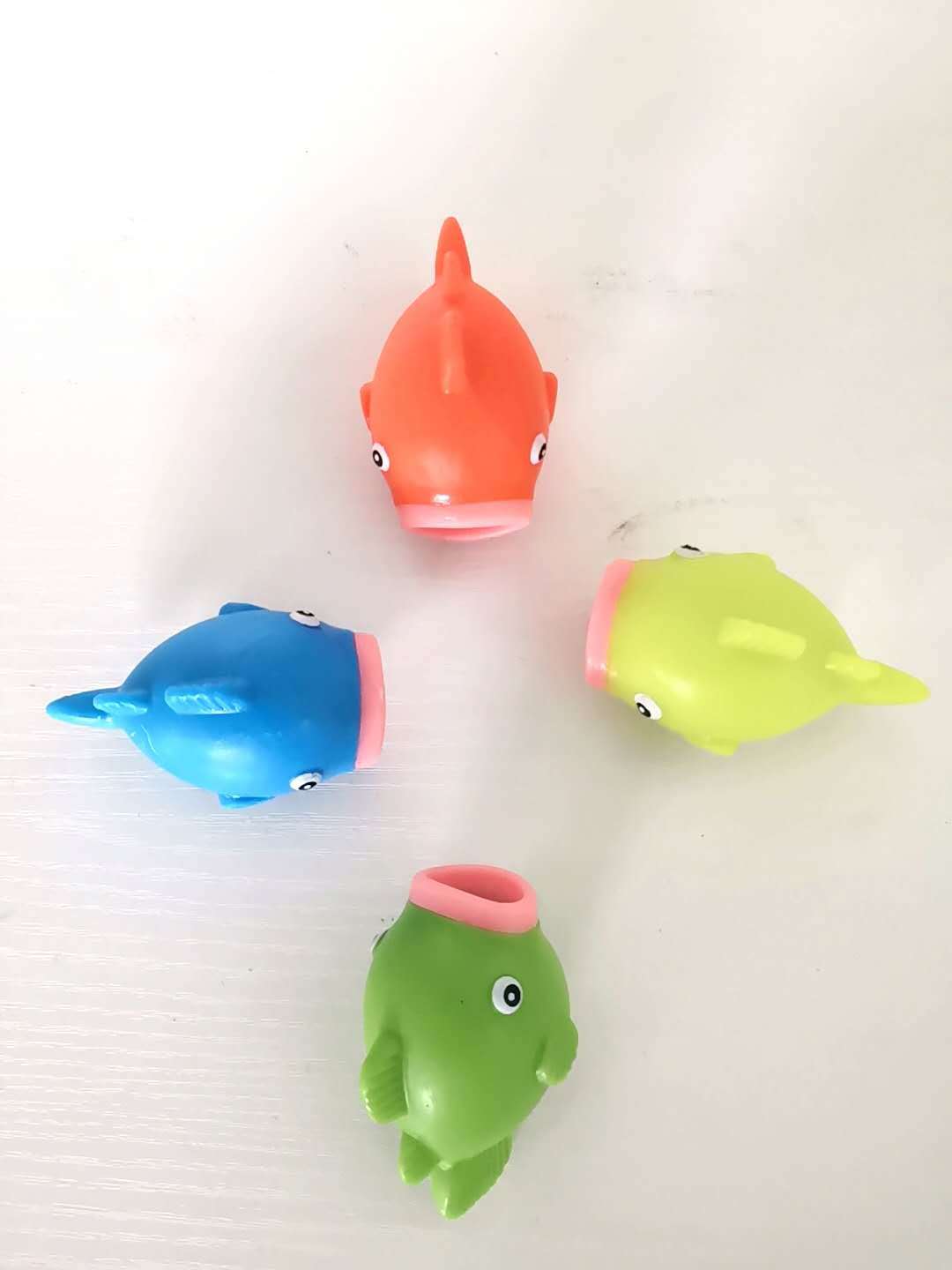 外贸gold fish吐舌头小胖鱼新奇特小丑鱼玩具发泄儿童venting toy