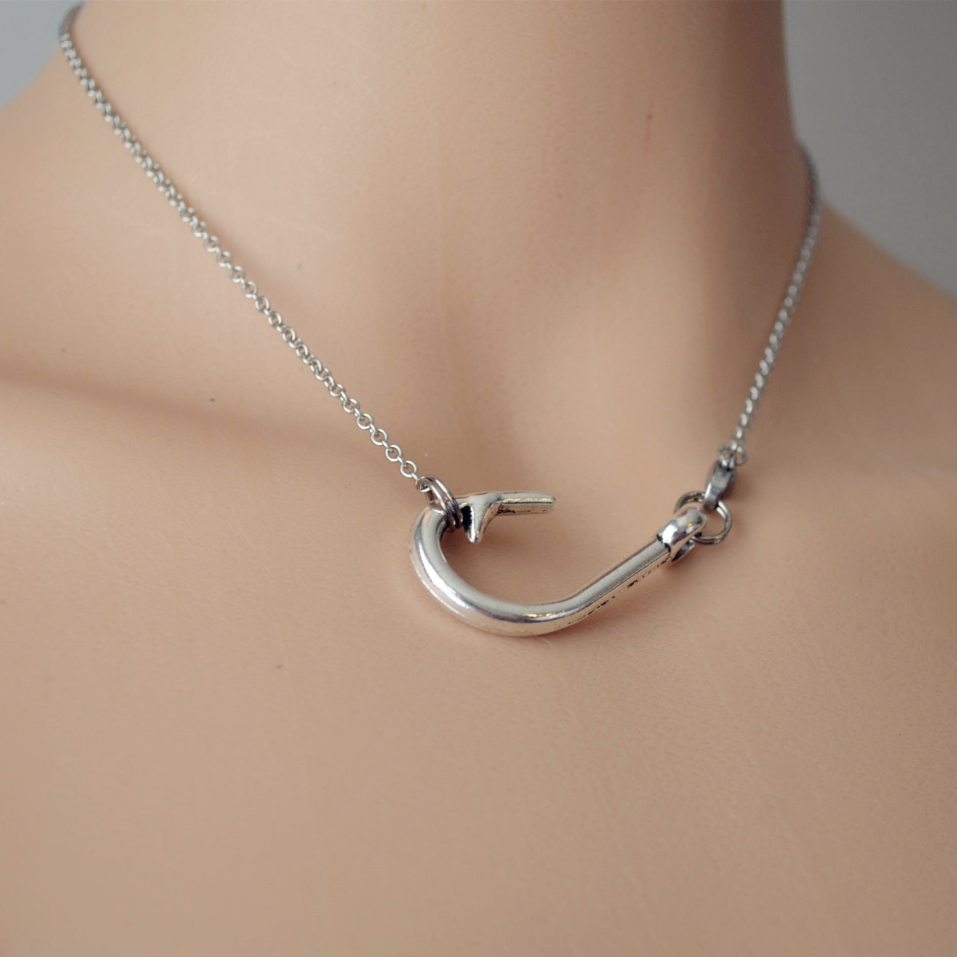 欧美新款另类吊坠 鱼钩项链 简约时尚性感可爱街头潮牌锁骨链wish