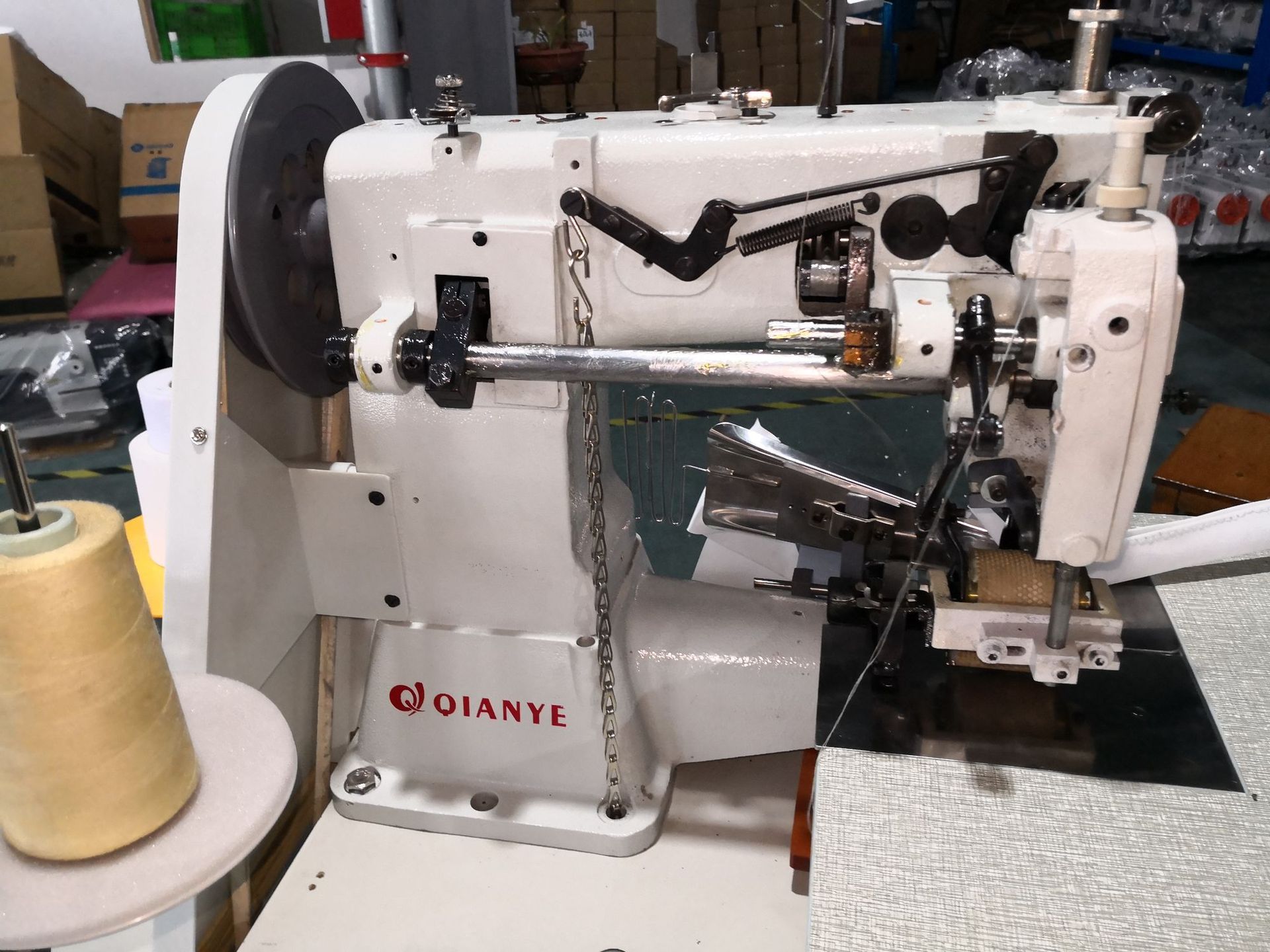 3d包边机 立体床垫包缝机 三d料汽车座垫包边机 厚料空心料包缝机