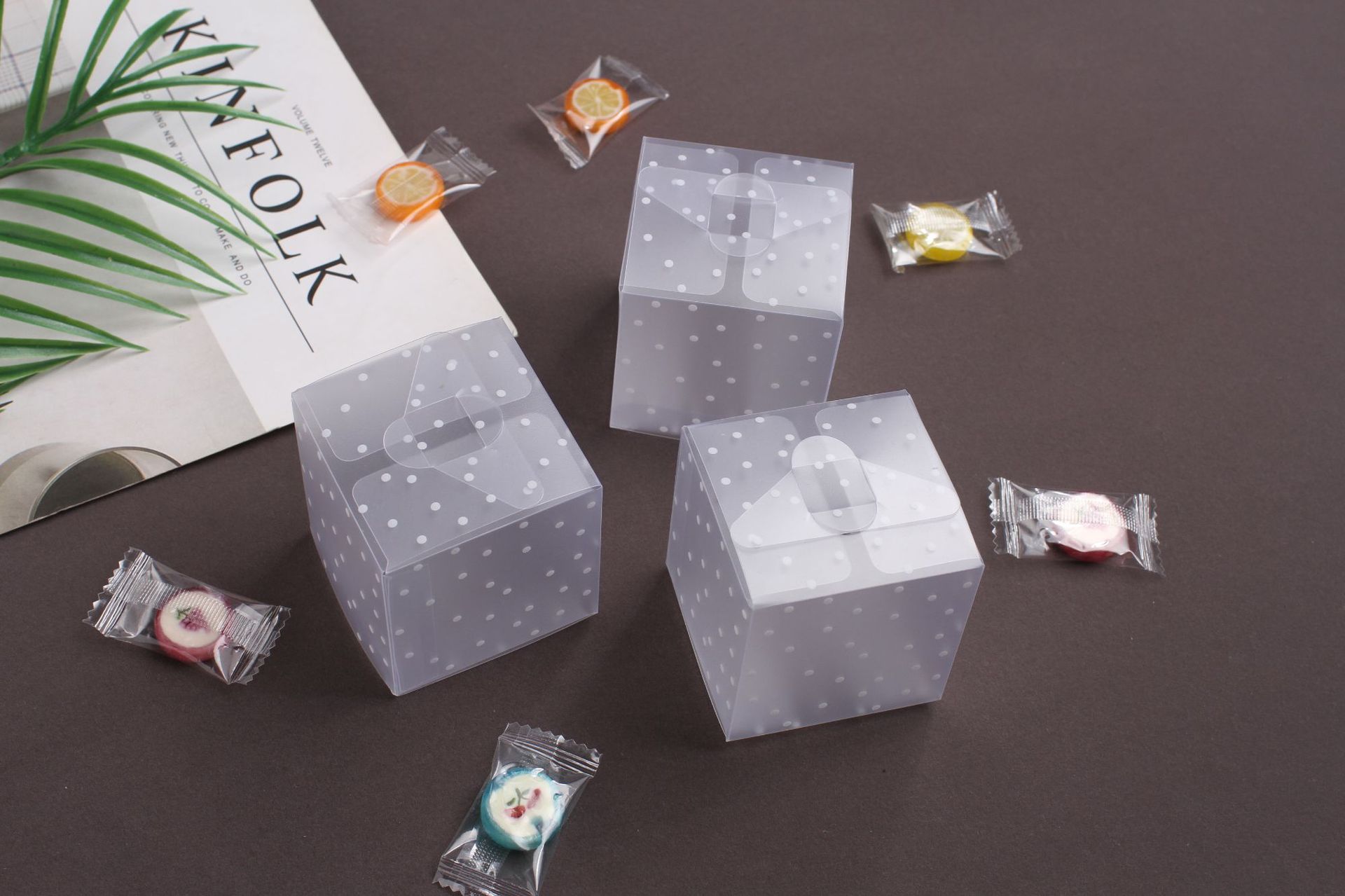 夏季新款半透明pvc喜糖盒磨砂圆点包装盒婚庆party糖果盒支持定制