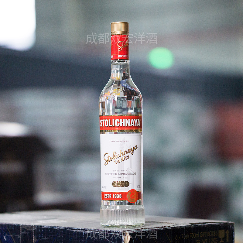 苏连红stolichnaya 苏联红伏特加750ml 俄罗斯 调酒基酒
