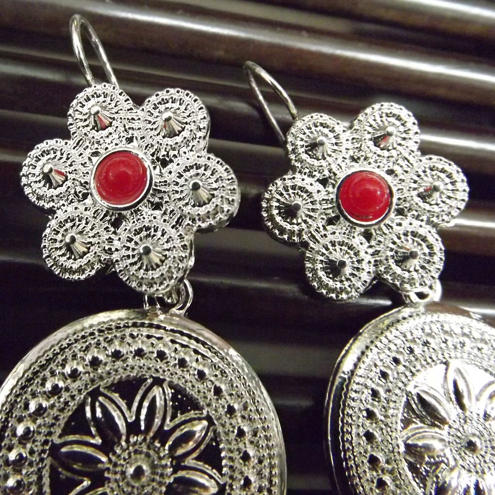 2019新款创意耳环彝族风夸张耳坠 流苏款925纯银花朵耳环源头工厂