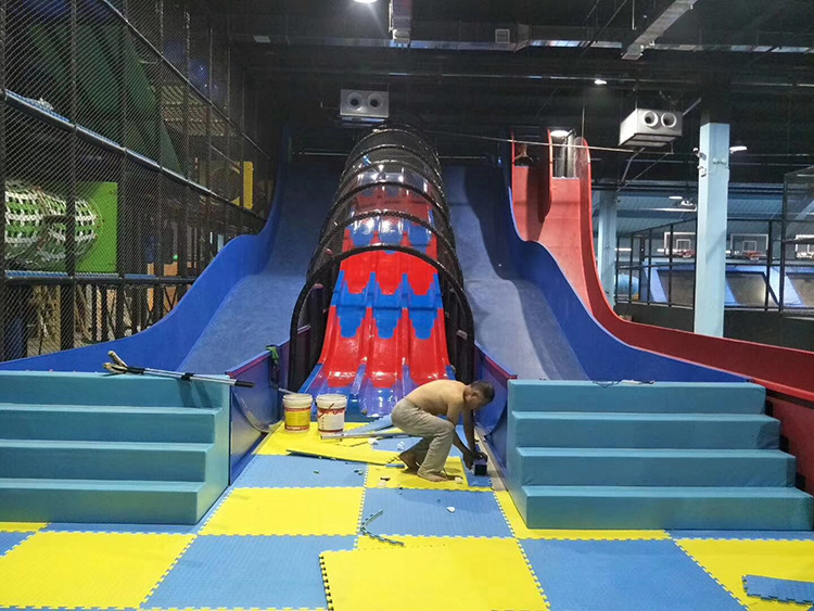 儿童乐园淘气堡室内大型幼儿园组合滑梯室内儿童淘气堡大魔鬼滑梯