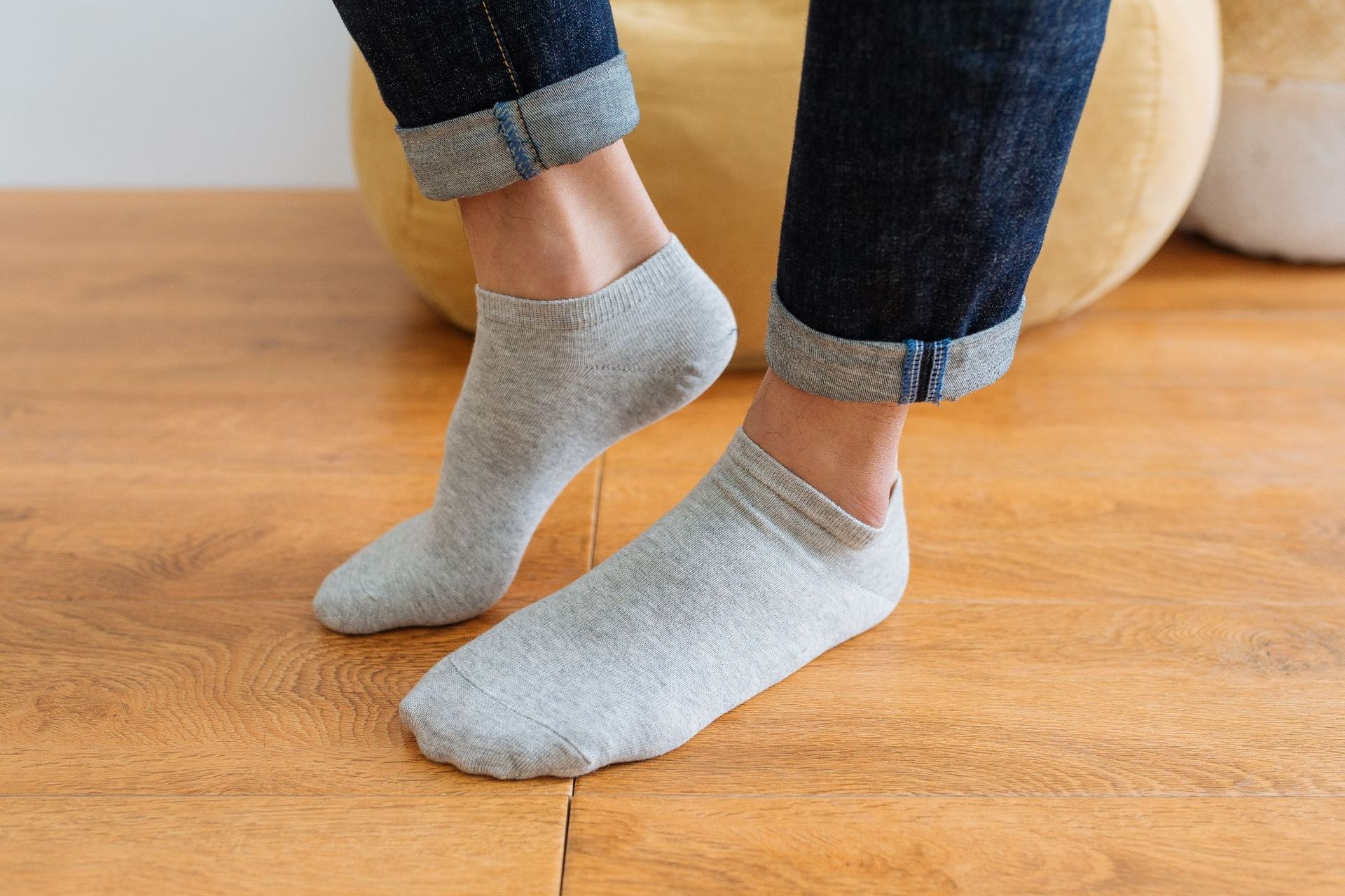 2019春夏新款男士短袜子 纯棉纯色船袜男隐形袜潮浅口袜子批发