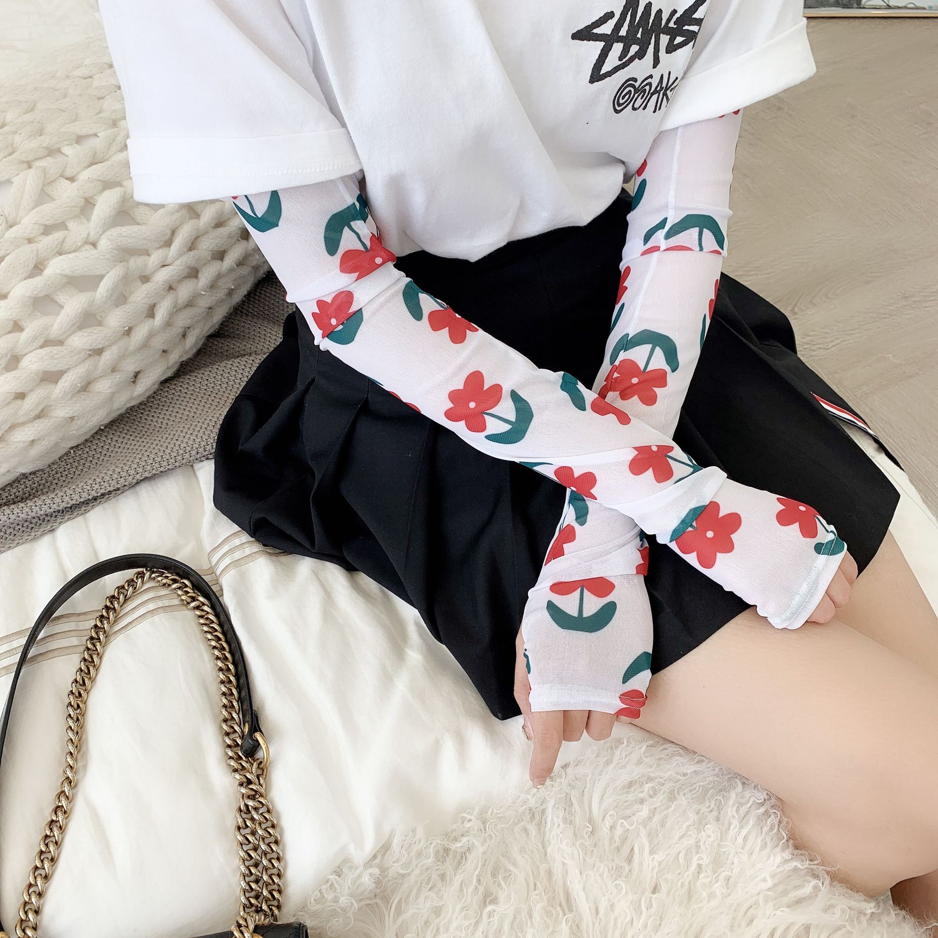 夏季网红冰袖防晒女手袖护臂手臂袖套手臂袖冰丝手套开车神器可爱