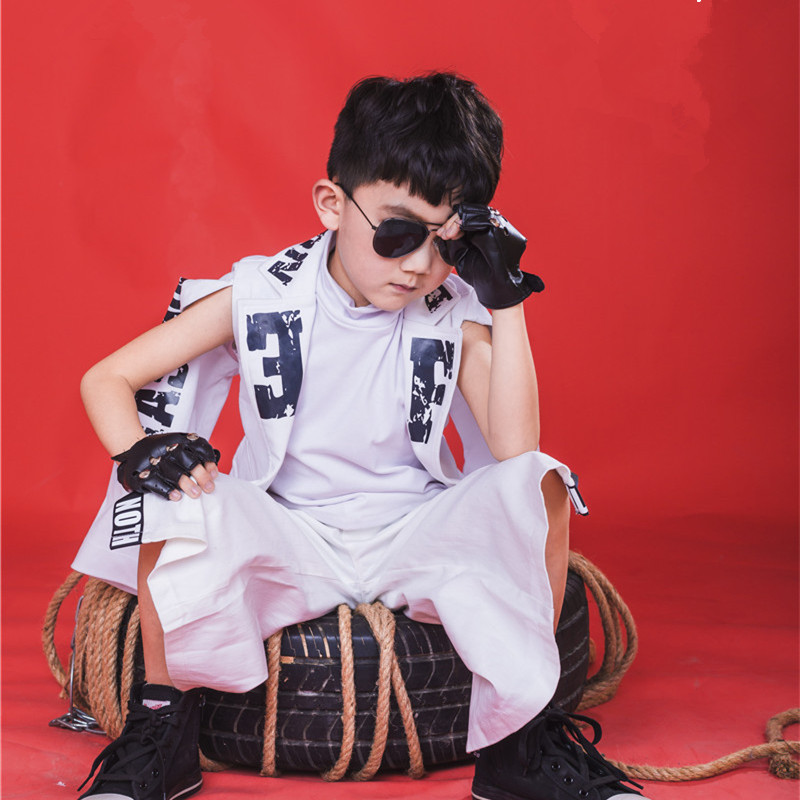 新款男童装韩版影楼艺术照写真衣服大男孩照相服饰儿童摄影服装批