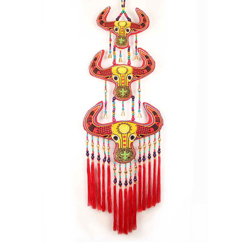 厂家民族风绣花布艺壁挂牛头挂饰室内壁挂壁饰房间装饰酒店装饰