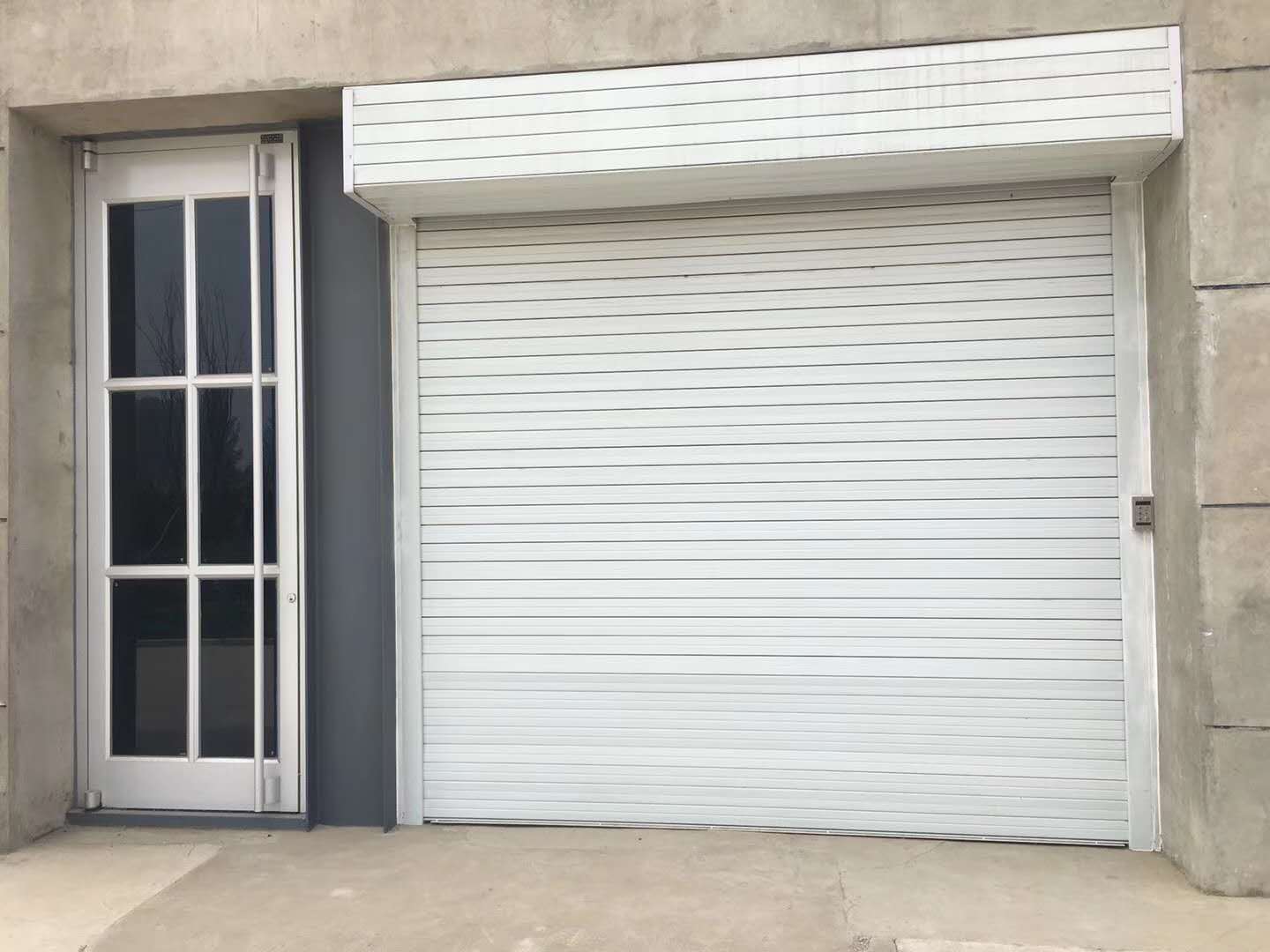 北京厂家电动卷帘门商场电动卷帘门各种电动卷帘门生产安装