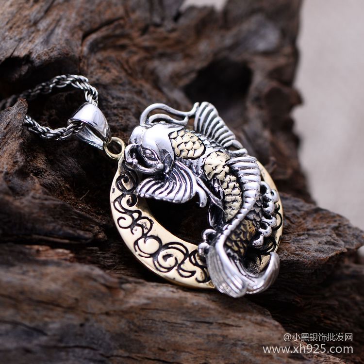 925纯银饰品年年有鱼鲤鱼银月小巧个性欧美风格吊坠xh029933w