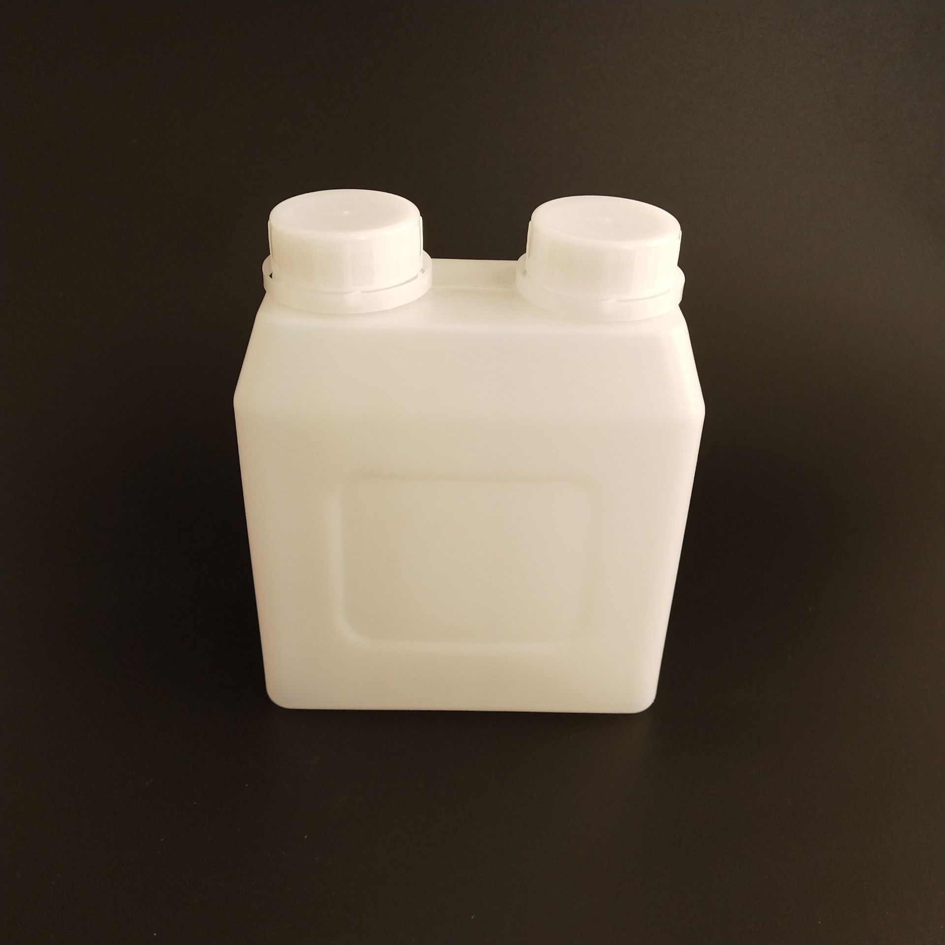 厂家直销双口添加剂瓶试剂瓶半透明塑料双扣瓶pe瓶子