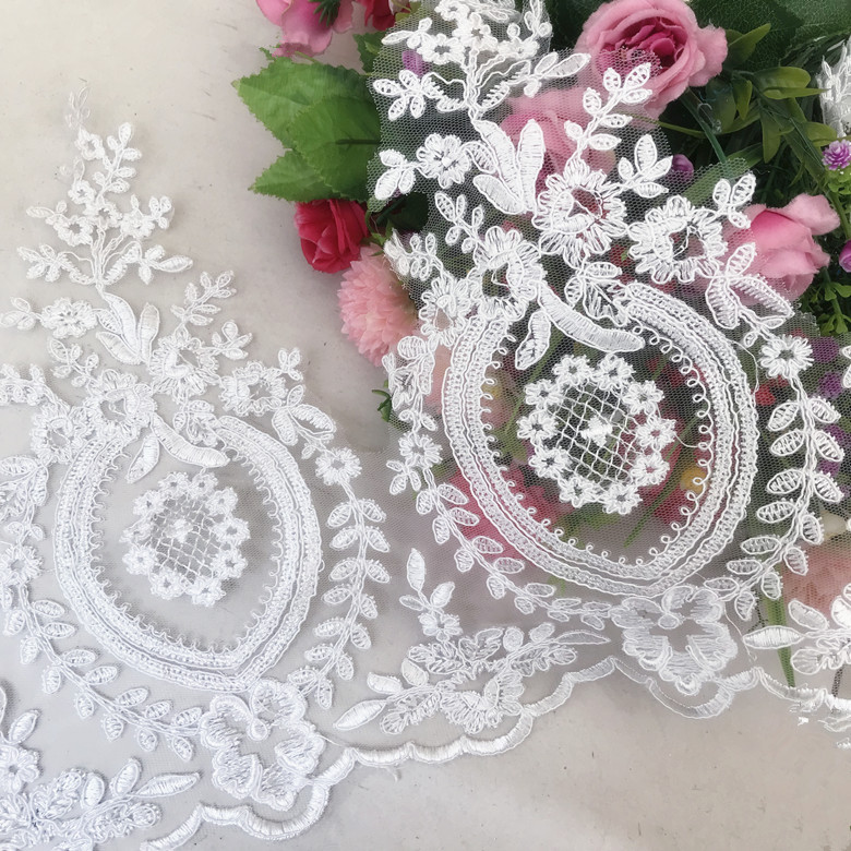 现货服装家纺辅料欧式金色菠萝花边车骨花边蕾丝面料定制辅料