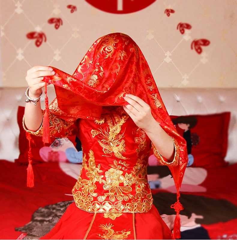 婚庆用品结婚喜庆新娘龙凤花纹喜字带穗红盖头玫瑰大红盖头吊饰