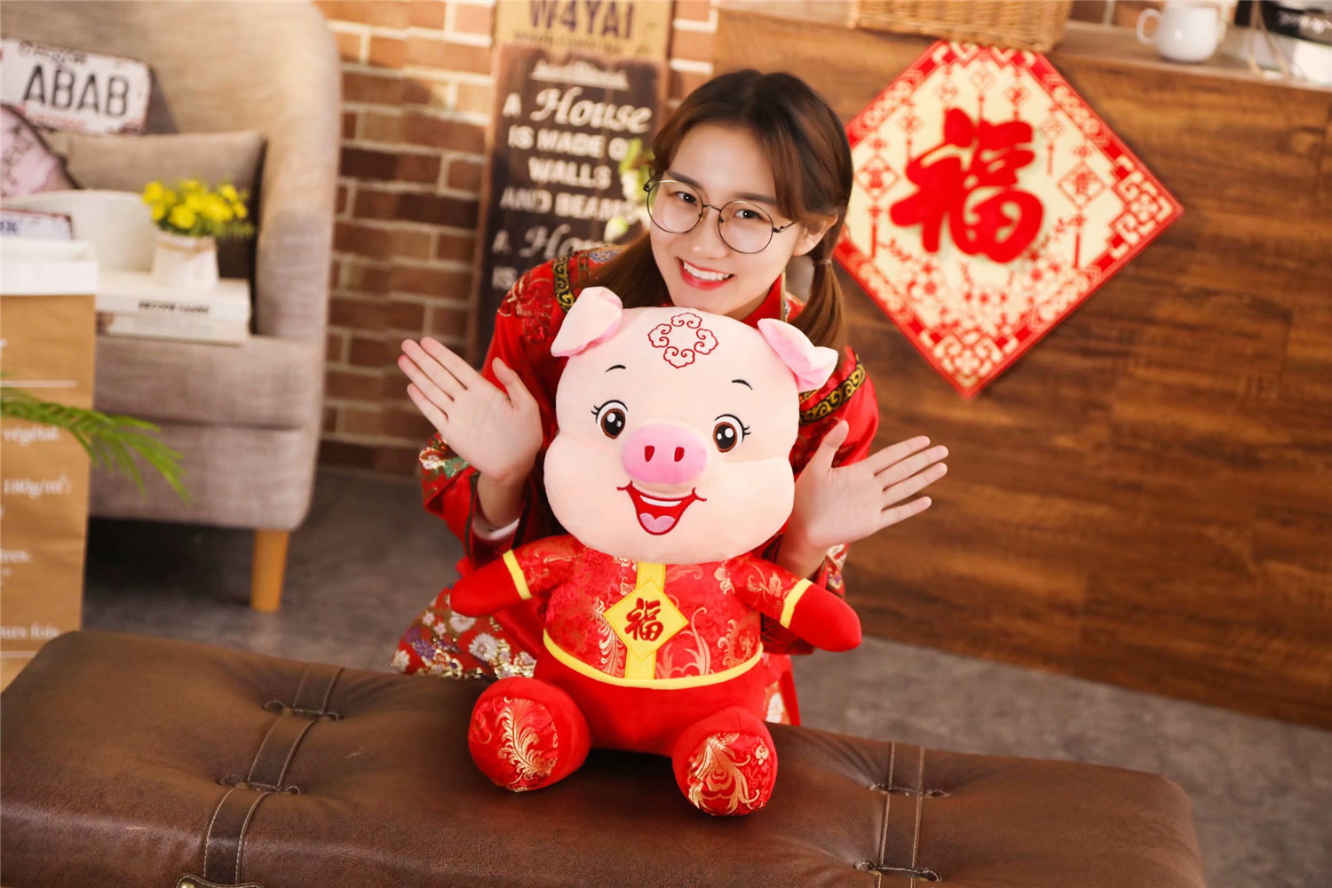 2019猪年吉祥物公仔毛绒玩具公司新年礼物娃娃招财生肖小福猪玩偶