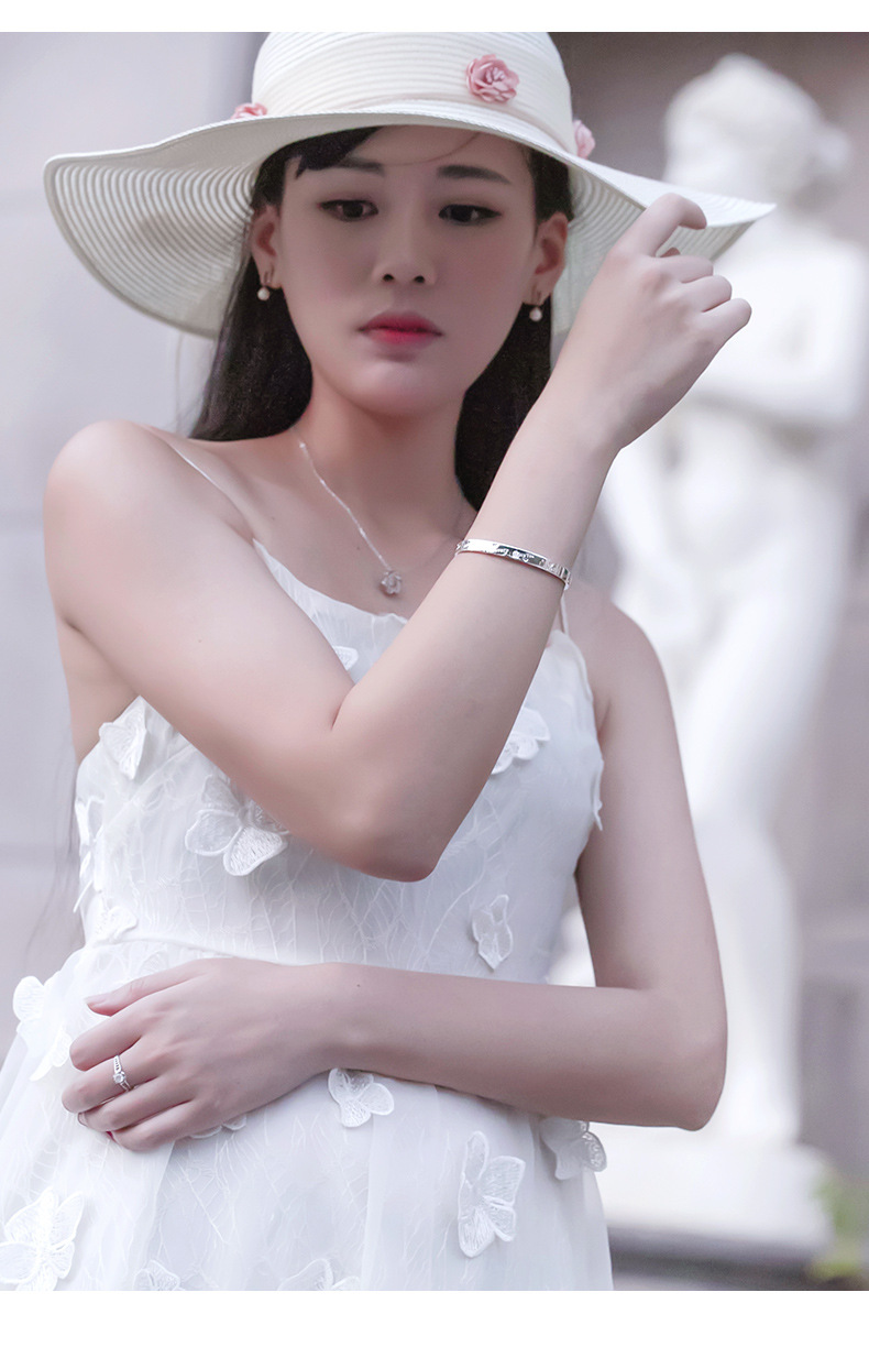 z381爱心love手镯模特 (4).jpg