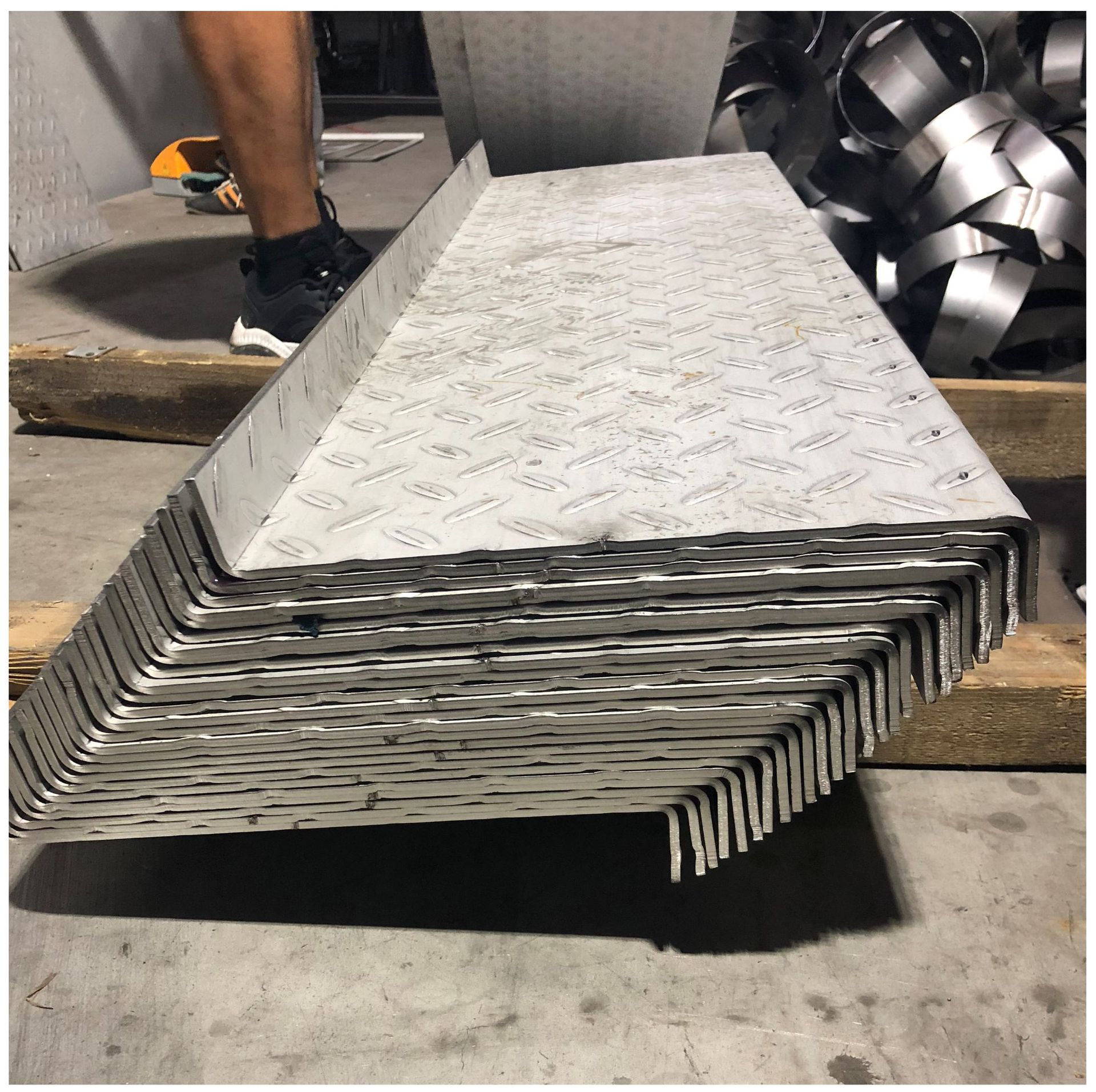 数控折弯加工 不锈钢加工 折弯 非标角钢 槽钢 价格优惠 实体工厂